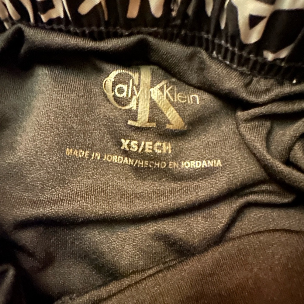 Calvin Klein athletic running shorts - Picture 7 of 7